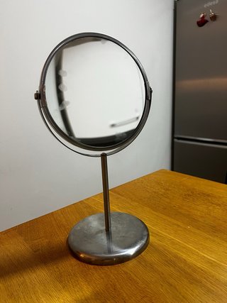 Espejo de metal y cristal