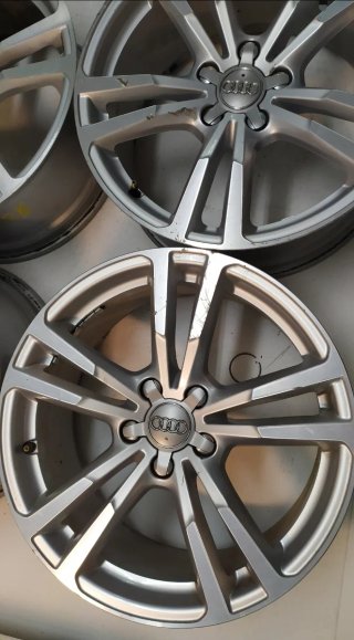 Llantas Audi 18" S3-A3 8V Sedan
