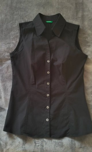 Camisa sin mangas United Colors of Benetton negra