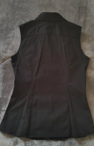 Camisa sin mangas United Colors of Benetton negra