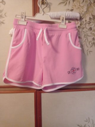 Pantaloncini bambina rosa con laccetti