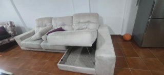Sofá modular beige y morado