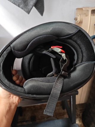 Casco de moto negro talla S