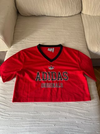 Camiseta Adidas Originals Roja Crop Top