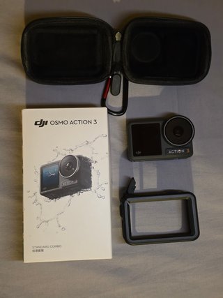 DJI Osmo Action 3 con accessori