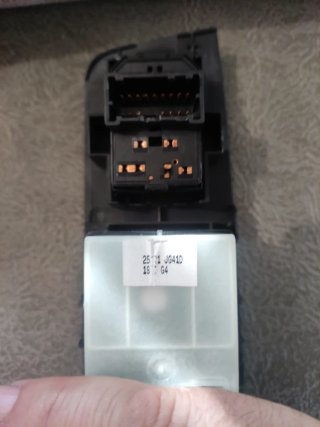 Mando Elevalunas Izquierdo Nissan X-Trail