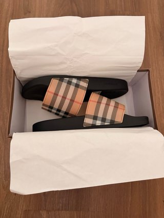 Chanclas Burberry Beige Multicolor
