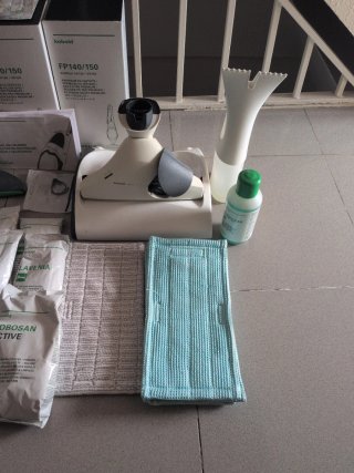 Aspiradora Vorwerk Kobold VK150 + kit accesorios
