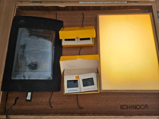 Maletín Vintage Koh-I-Noor lector diapositivas