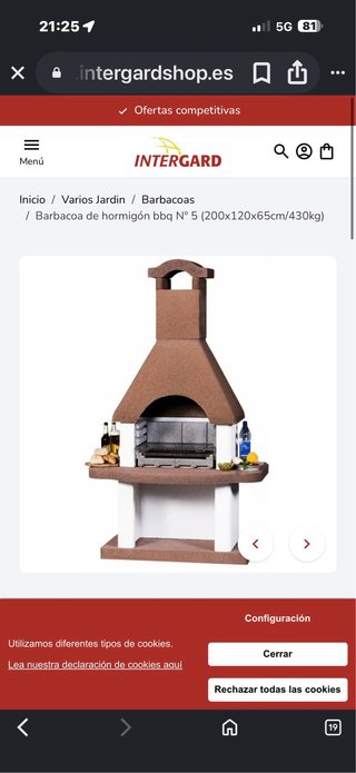 Barbacoa de obra azul y blanca