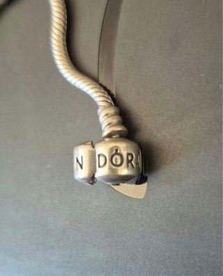 Pulsera Pandora con charms