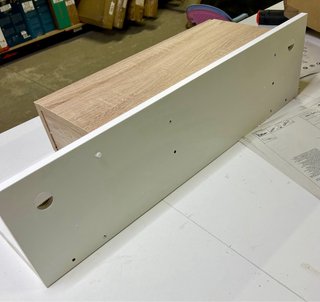 Mueble de entrada con cajón.