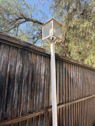 Farola de aluminio para jardín incluida lampara