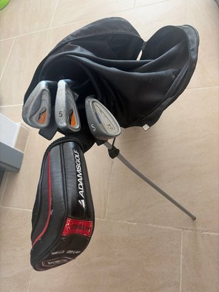 Carro y palos de golf Adams Golf