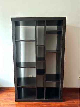 Estantería Ikea Negra/Marrón.