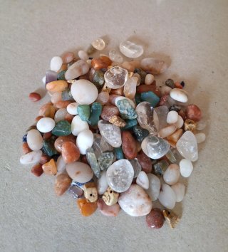 Piedras Naturales Chips  150g.
