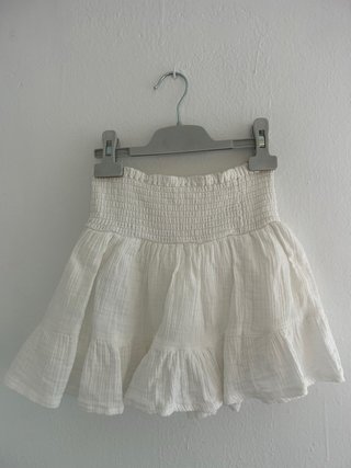 Falda blanca con volantes  Talla 5/6 años