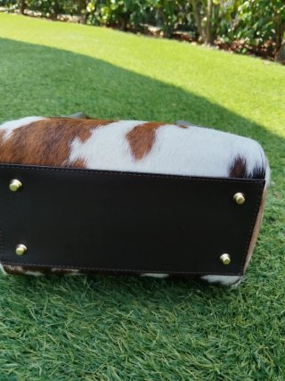 Borsa in vera pelle.