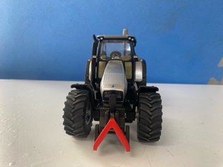 Réplica Tractor Lamborghini