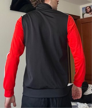 Chaqueta Adidas cremallera negra y roja