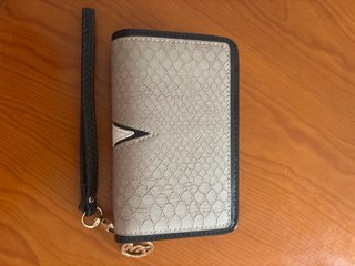 Cartera Michael Kors Beige y Dorada