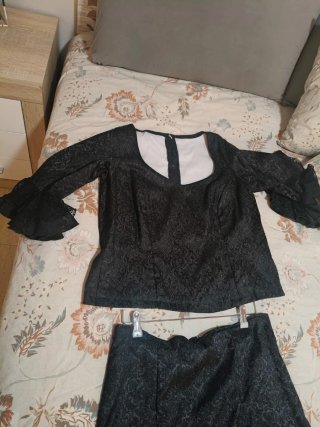 Vestido de Flamenco Negro con Volantes