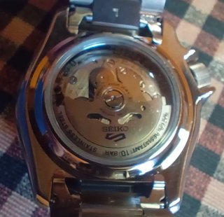 Rellotge Seiko 5 Automátic Negre i y Platejat
