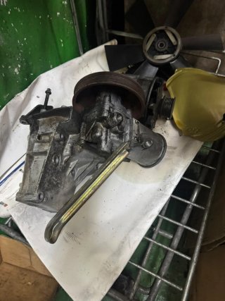 Despiece Motor Mercedes 190e 2.3 8v m102
