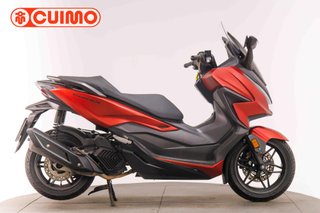 HONDA FORZA 125