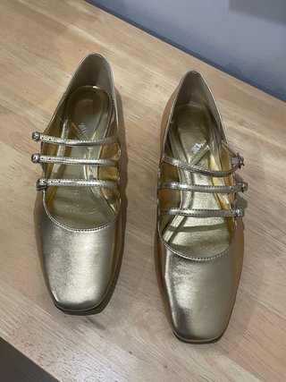 Manoletinas/ Bailarinas Zara Doradas Talla 39