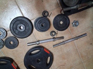 Discos de caucho para pesas (5 kg y 2,5)  Y metal