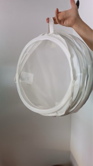 Lámpara colgante de tela blanca