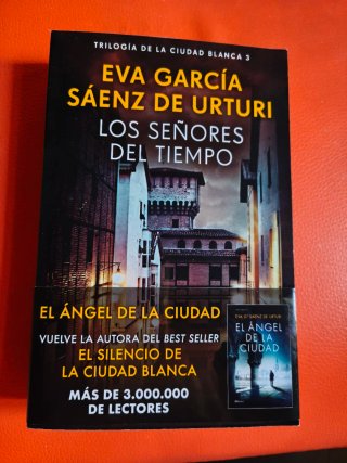 Los señores del tiempo: Trilogía de la ciudad b...