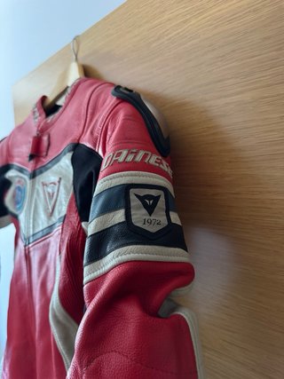 Mono Dainese Vintage Rojo T-48