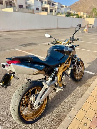 Vendo aprilia shiver 750