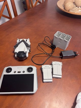 Dron DJI mini 3
