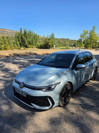 Volkswagen Golf R-Line 2025