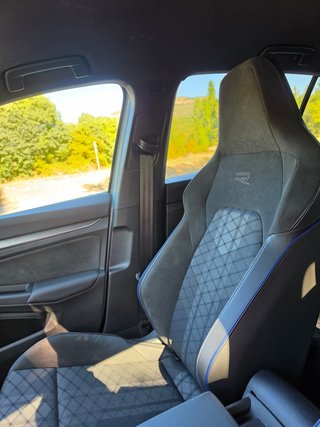 Volkswagen Golf R-Line 2025