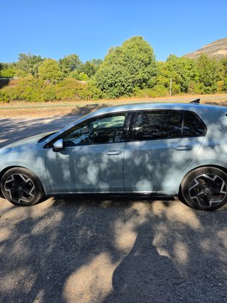 Volkswagen Golf R-Line 2025