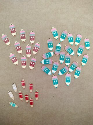 Dijes de lápices