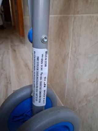 Andador para personas mayores con asiento