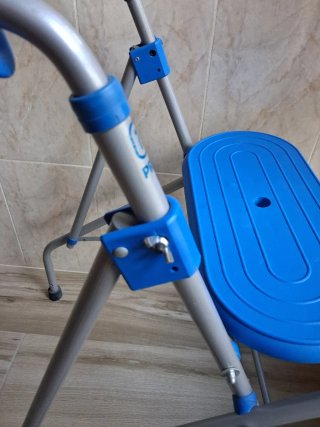 Andador para personas mayores con asiento