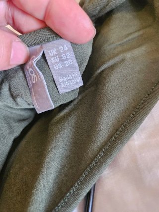 Vestido maxi holgado verde militar