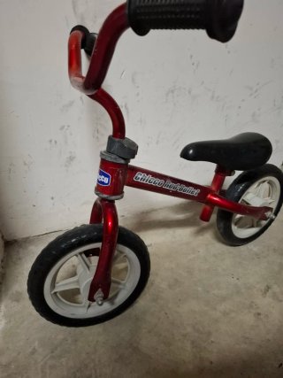 Bicicleta de equilibrio Chicco Red Bullet