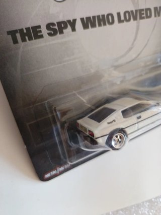 hot wheels premium 007 lotus esprit s1