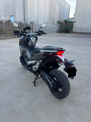 Honda X-ADV 750 2020 (Gris Mate)