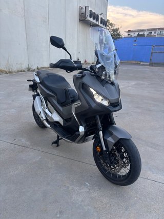 Honda X-ADV 750 2020 (Gris Mate)