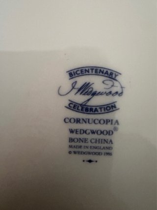 Wedgwood Cornucopia Porcelana
