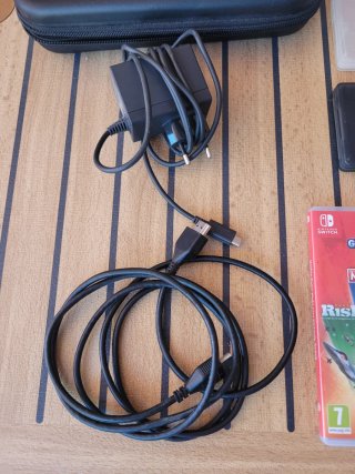 Nintendo Switch + Juegos y Accesorios