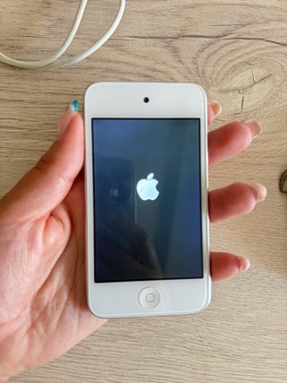 iPod Blanco con Accesorios
